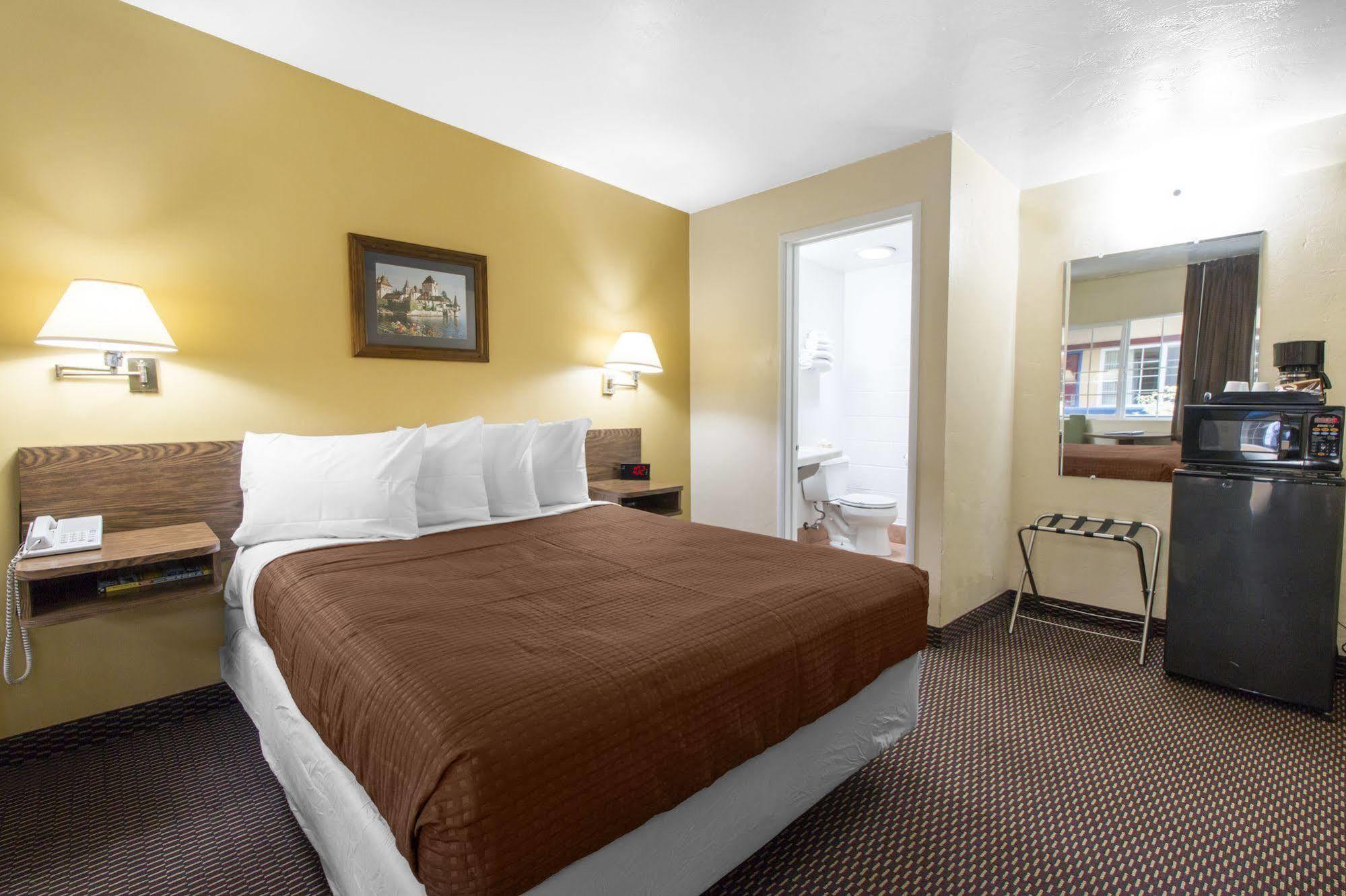 Town House - Historic Old Town Motel Eureka