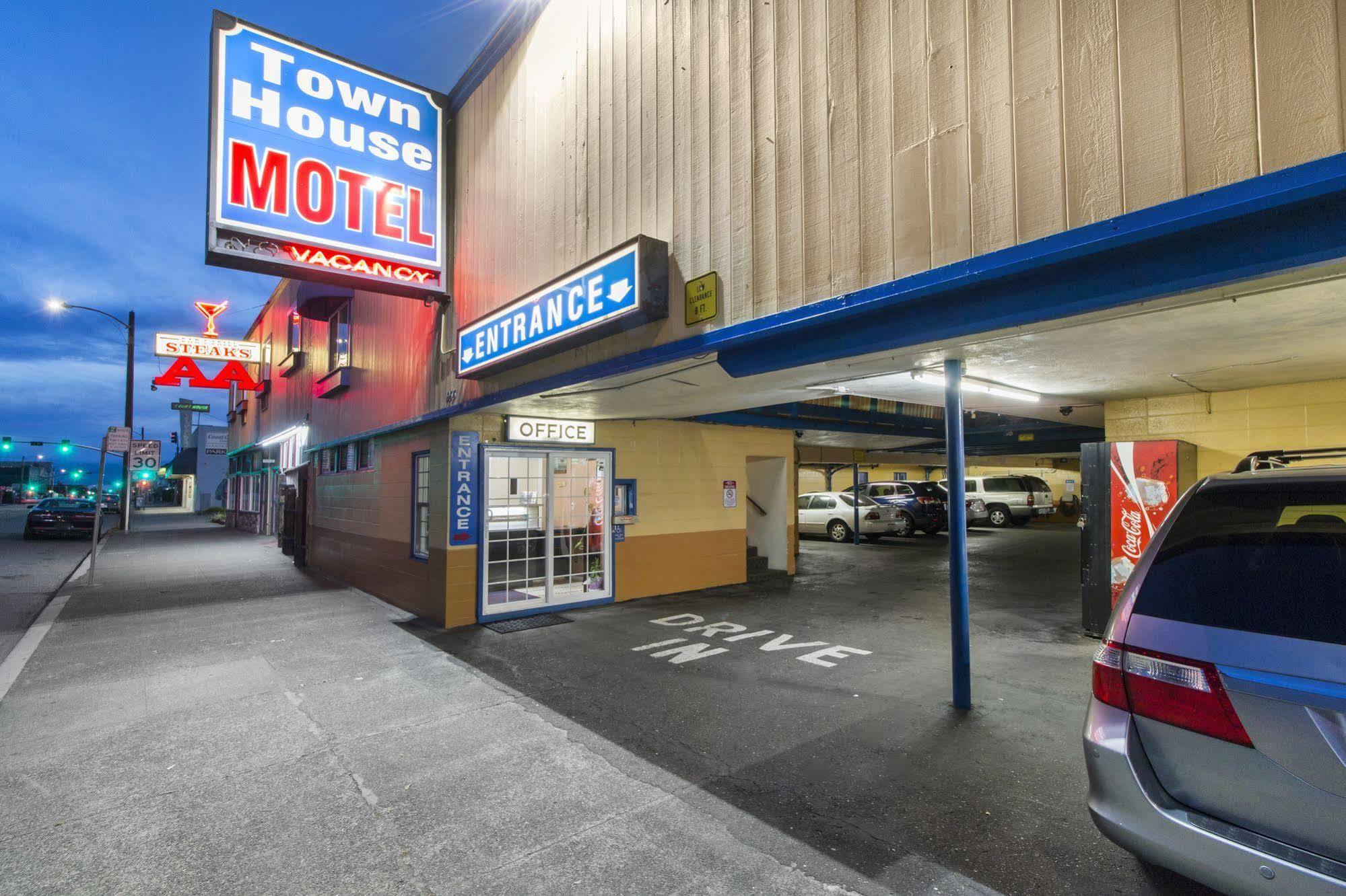 Motel Town House - Historic Old Town 2*