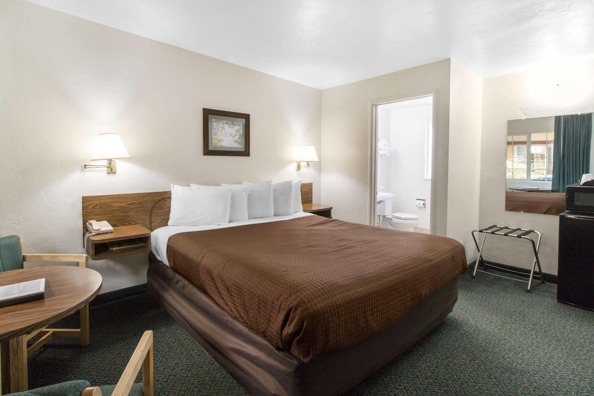 Town House - Historic Old Town Motel Eureka